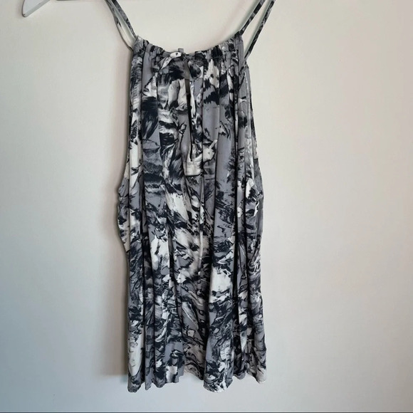 Fabletics Gena draped halter tank size medium - Picture 5 of 6